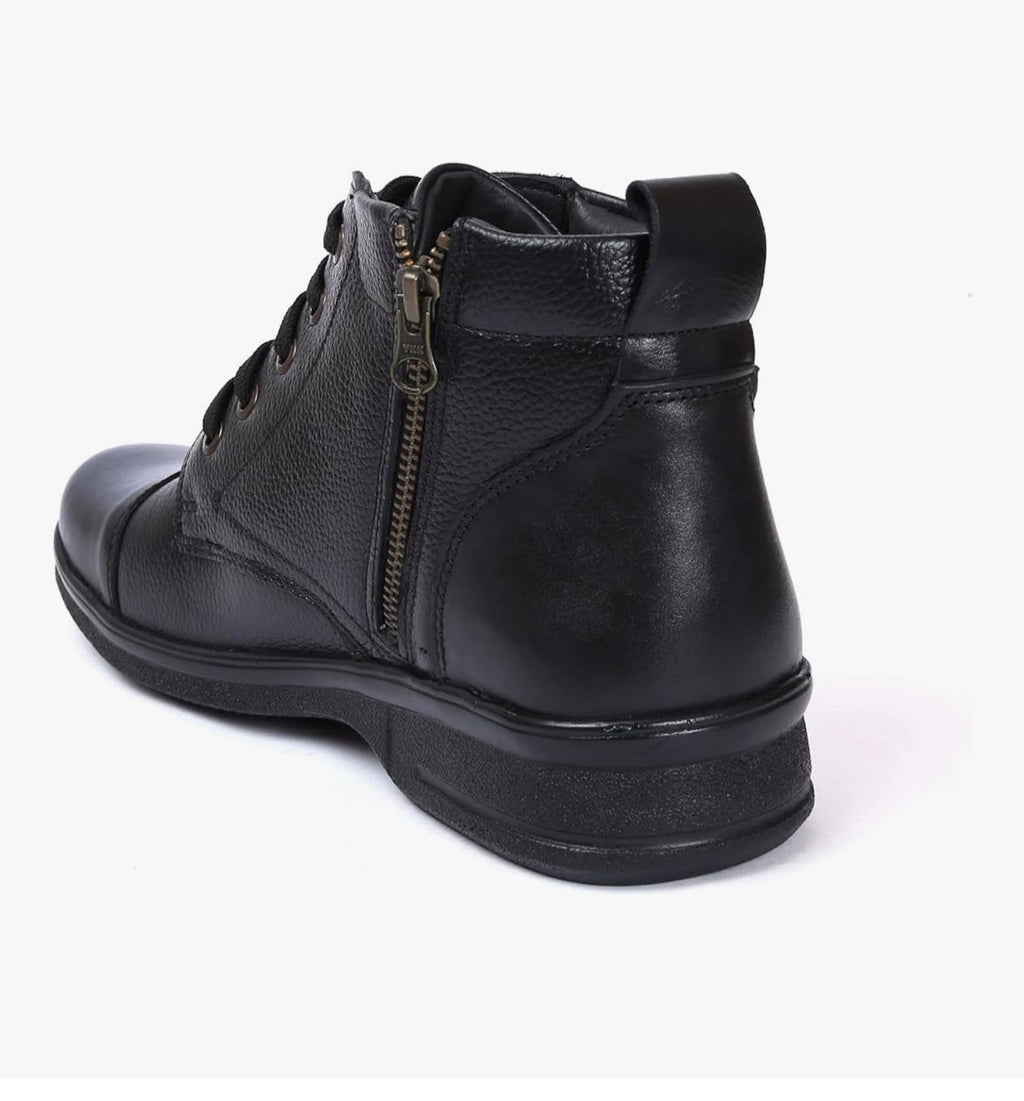 Zoom Police Shoes, Chain